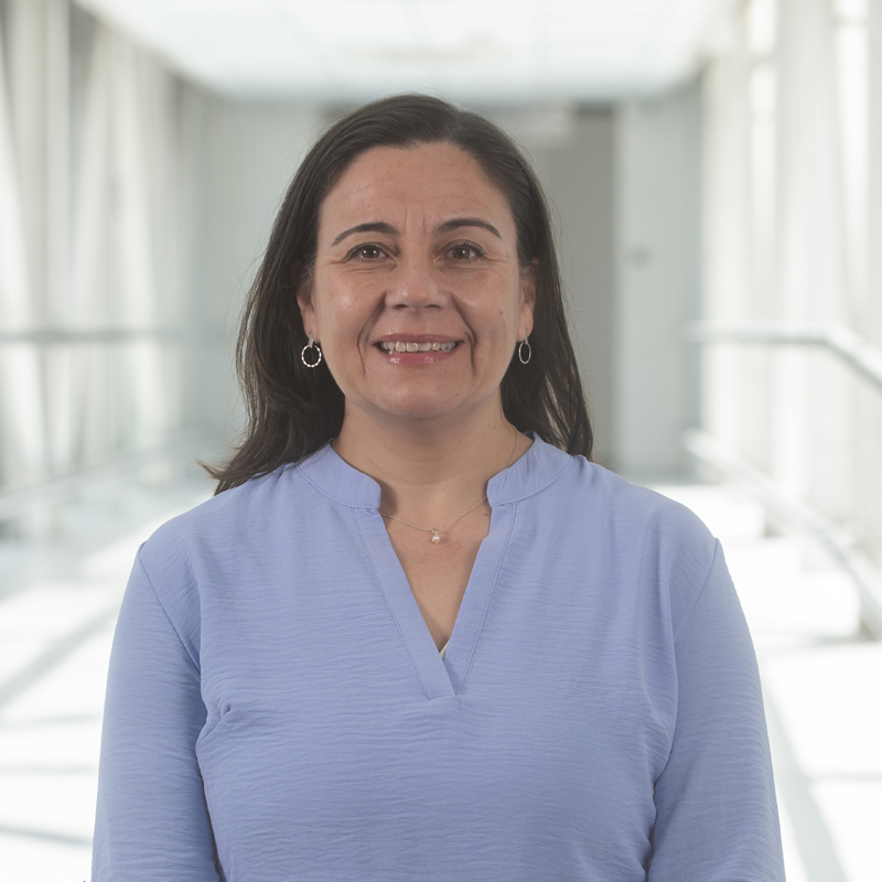 Dra. Claudia Bambs Sandoval